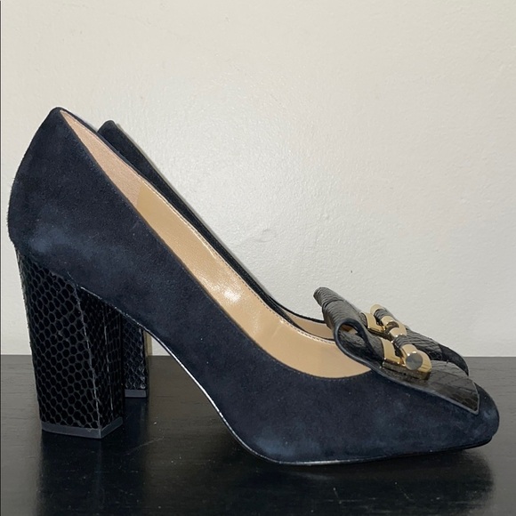 Michael Michael Kors Gloria Kiltie Chunk Heel Suede Shoes. Size 8. - Picture 1 of 13